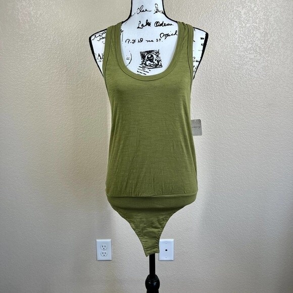 Free People green top women sleeveless Tee Off Bodysuit size S boho baddie - Picture 6 of 13